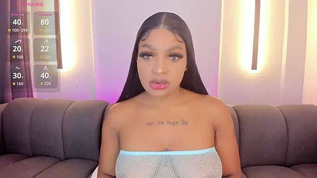 Snapshot of karol_white_ chatting on 3, 5, 2026 karol white online show from 3, 5, 2026