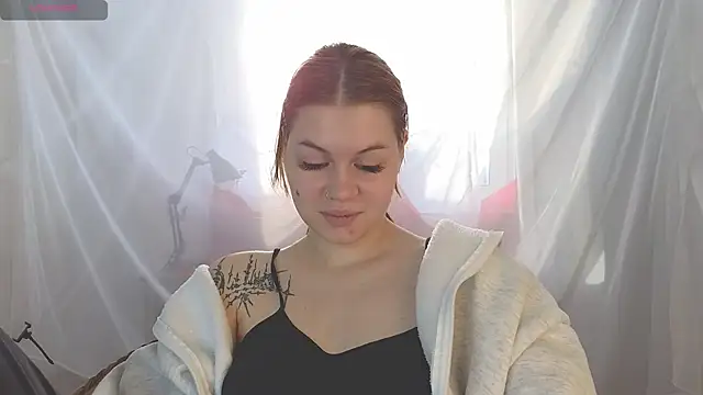 LucilleGlover online show from 17, 9, 2025