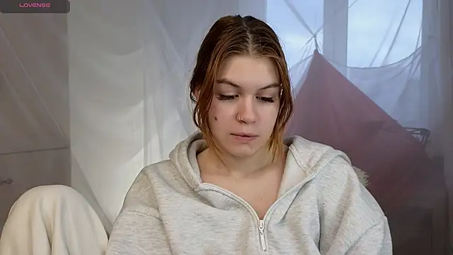LucilleGlover online show from 26, 9, 2025