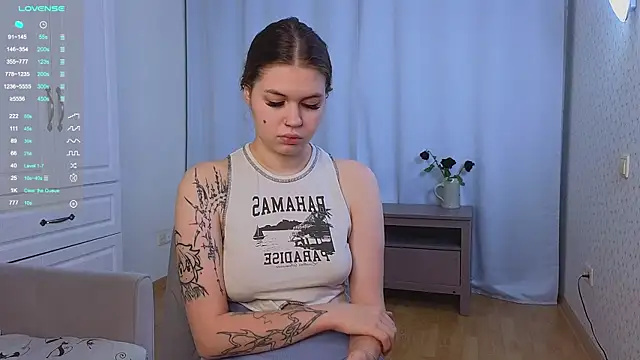 LucilleGlover online show from 18, 3, 2025