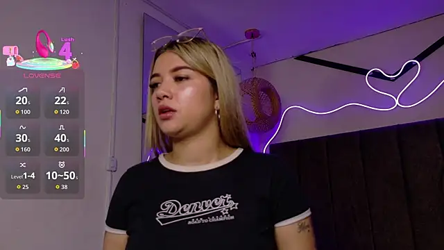 natasha  black online show from 28, 9, 2025