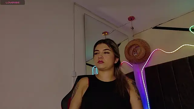 natasha  black online show from 17, 12, 2025