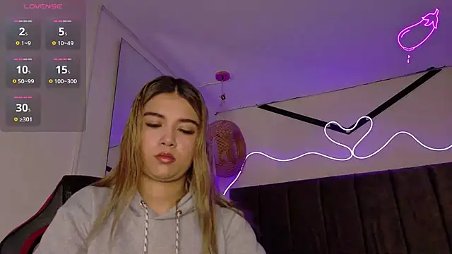 natasha  black online show from 28, 10, 2025