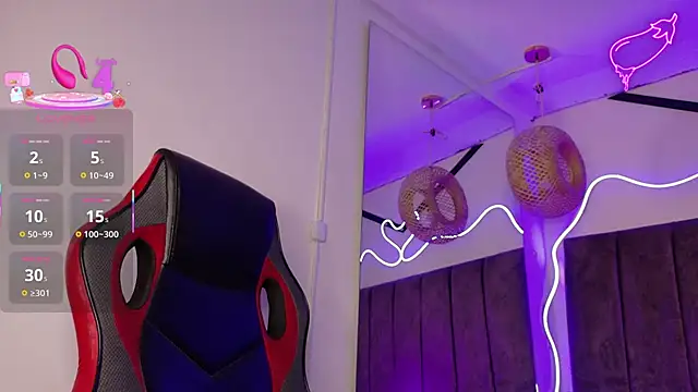 natasha  black online show from 23, 10, 2025