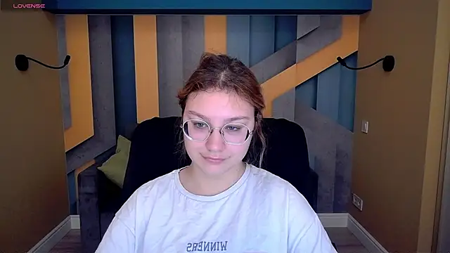 AngelinaLow online show from 26, 2, 2026