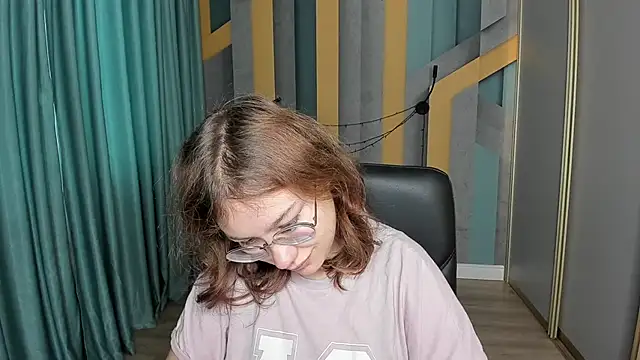 AngelinaLow online show from 8, 11, 2025