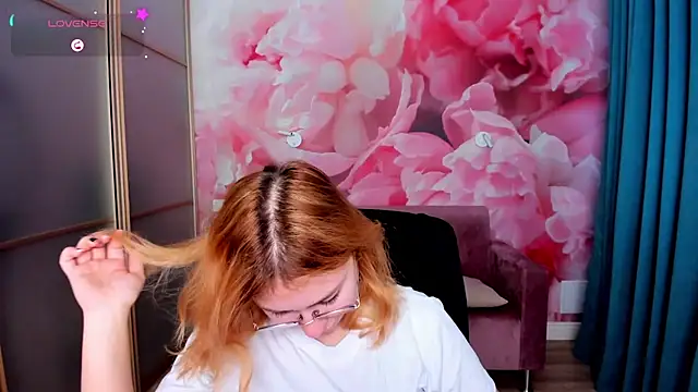 AngelinaLow online show from 11, 1, 2026