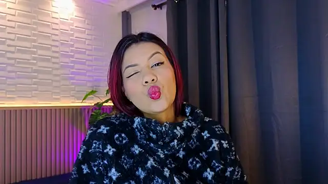 TiffanyWalk online show from 18, 11, 2025