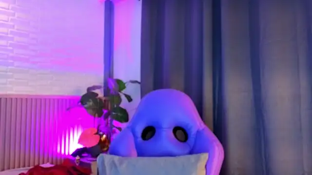 TiffanyWalk online show from 7, 1, 2026