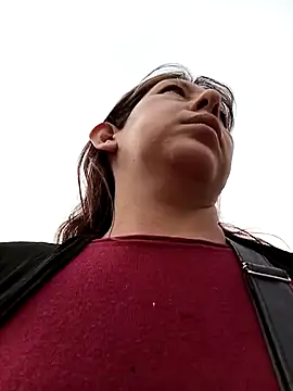 lily57 online show from 12, 3, 2025