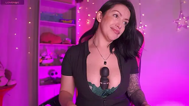 Madison Mayer online show from 13, 2, 2026