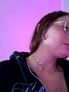 Snapshot of SpaceCowWhore chatting on 1, 10, 2025 SpaceCowWhore online show from 1, 10, 2025