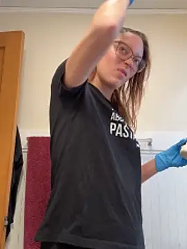 SpaceCowWhore online show from 3, 2, 2026