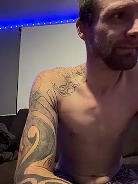 Stillhard8925 online show from 8, 11, 2025