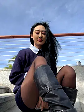 linger-23 online show from 26, 11, 2025