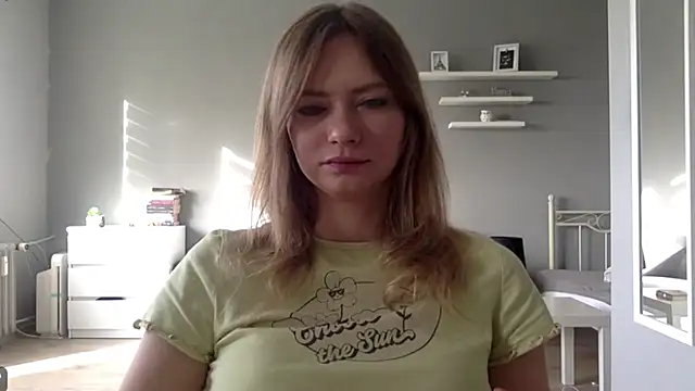 Snapshot of MillieShow chatting on 13, 10, 2025 MillieShow online show from 13, 10, 2025