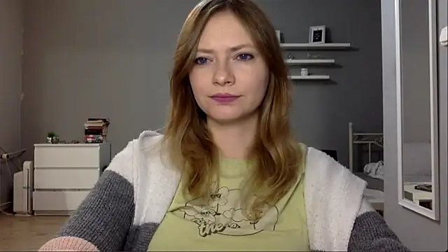 Snapshot of MillieShow chatting on 6, 10, 2025 MillieShow online show from 6, 10, 2025