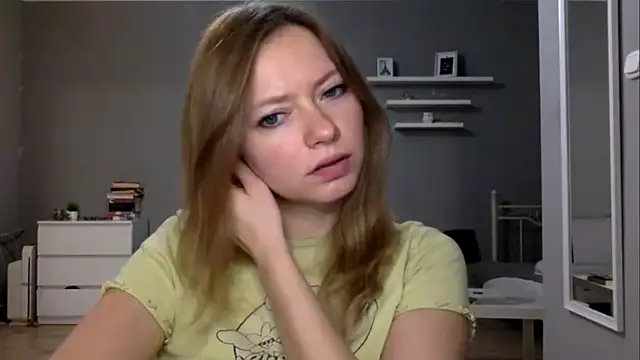 Snapshot of MillieShow chatting on 22, 11, 2025 MillieShow online show from 22, 11, 2025