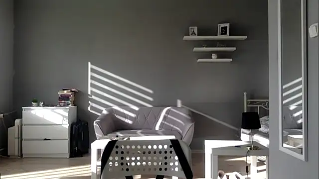 Snapshot of MillieShow chatting on 26, 10, 2025 MillieShow online show from 26, 10, 2025