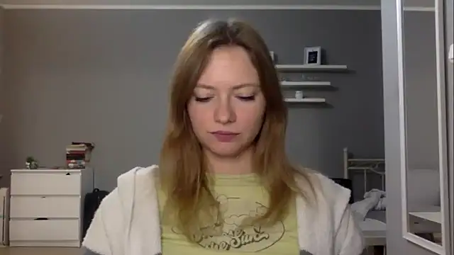 Snapshot of MillieShow chatting on 20, 10, 2025 MillieShow online show from 20, 10, 2025