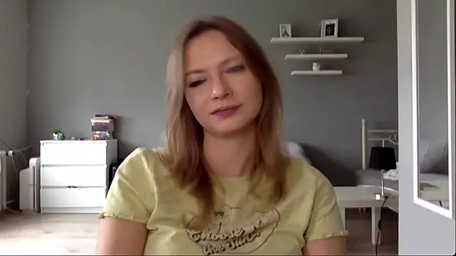 Snapshot of MillieShow chatting on 11, 10, 2025 MillieShow online show from 11, 10, 2025