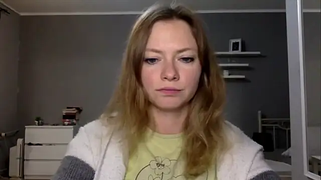 Snapshot of MillieShow chatting on 21, 10, 2025 MillieShow online show from 21, 10, 2025