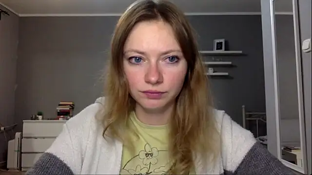 Snapshot of MillieShow chatting on 1, 12, 2025 MillieShow online show from 1, 12, 2025