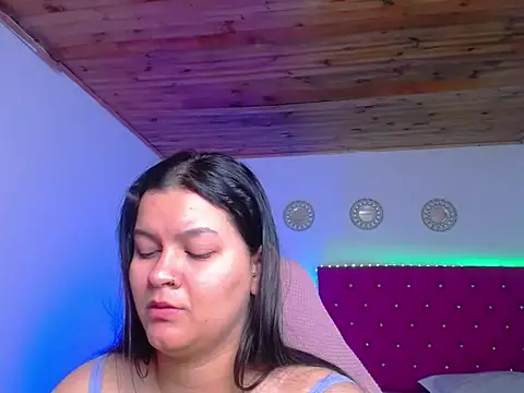 kriss sweetboobs10 online show from 13, 1, 2026