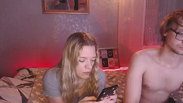 Snapshot of Your_Horny_Friends chatting on 29, 11, 2025 Your Horny Friends online show from 29, 11, 2025