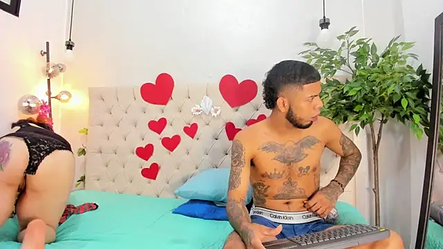 Mia Collivens online show from 20, 9, 2025