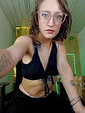 perla purpura online show from 18, 3, 2025