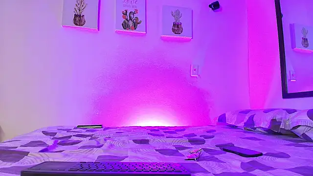 pleasurecompany3 online show from 19, 2, 2026