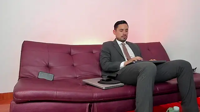 pleasurecompany3 online show from 22, 10, 2025