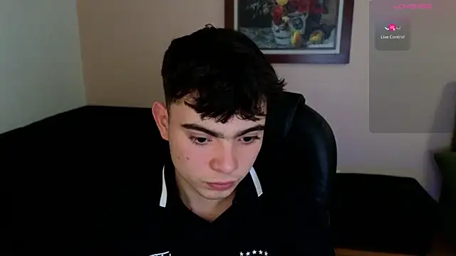 Snapshot of lukeboyce33 chatting on 17, 4, 2026 lukeboyce33 online show from 17, 4, 2026