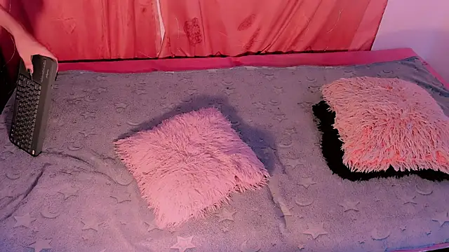 Mariana-ofc online show from 15, 11, 2025