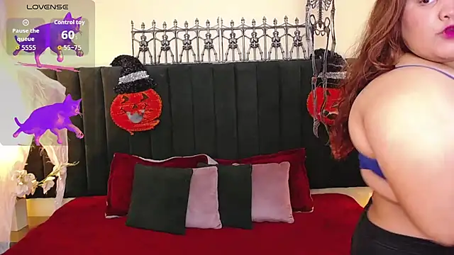 Snapshot of ailyn_maury chatting on 4, 11, 2025 ailyn maury online show from 4, 11, 2025