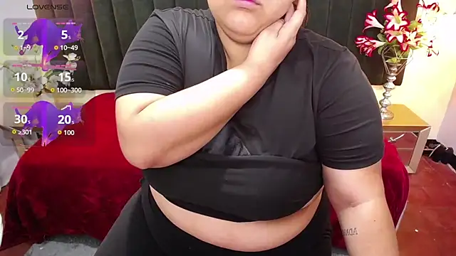 Snapshot of ailyn_maury chatting on 13, 11, 2025 ailyn maury online show from 13, 11, 2025