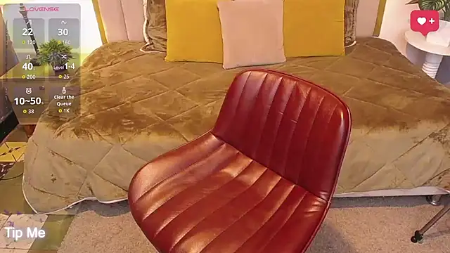 ailyn maury online show from 7, 4, 2026