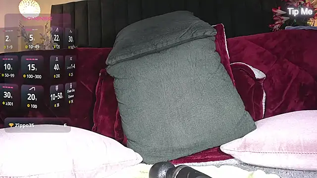 Snapshot of ailyn_maury chatting on 29, 10, 2025 ailyn maury online show from 29, 10, 2025