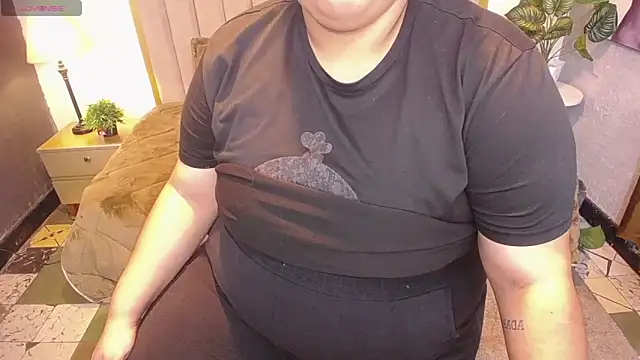 ailyn maury online show from 11, 4, 2026