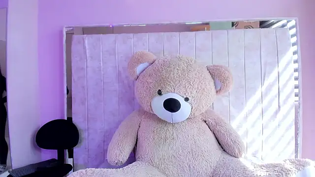 Alice 26  online show from 25, 2, 2026