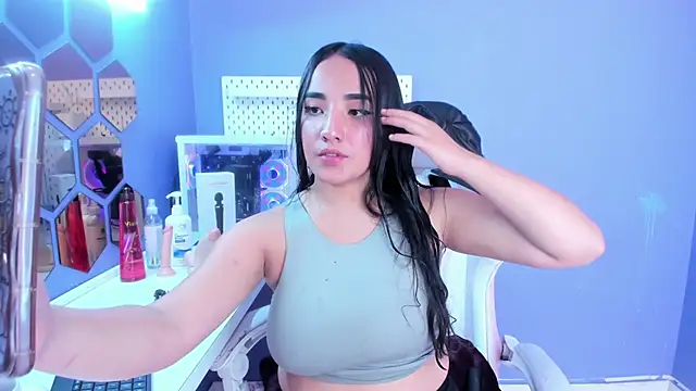 Alice 26  online show from 27, 11, 2025