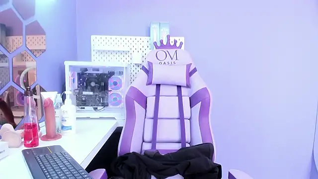 Alice 26  online show from 28, 2, 2026