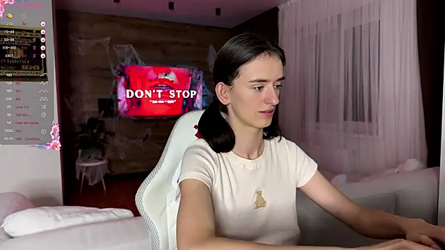 TwinTemptations online show from 1, 11, 2025