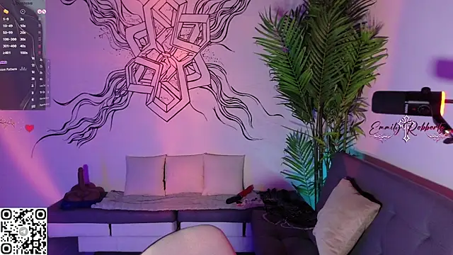 Emmi Roberts online show from 13, 4, 2026