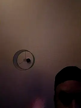 Snapshot of kredazzbigdick chatting on 18, 11, 2025 kredazzbigdick online show from 18, 11, 2025