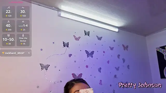 Pretty Johnson  online show from 18, 4, 2026