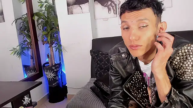 Snapshot of Giotrashy chatting on 22, 10, 2025 Giotrashy online show from 22, 10, 2025