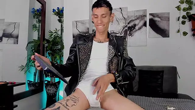 Snapshot of Giotrashy chatting on 13, 11, 2025 Giotrashy online show from 13, 11, 2025