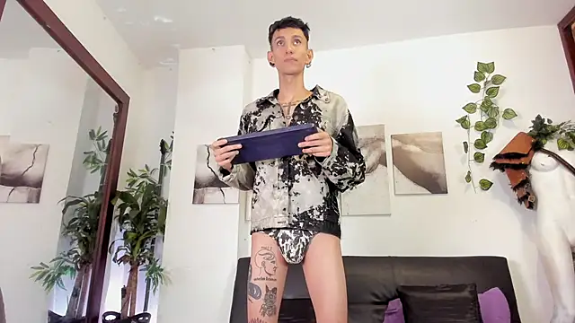 Snapshot of Giotrashy chatting on 13, 10, 2025 Giotrashy online show from 13, 10, 2025